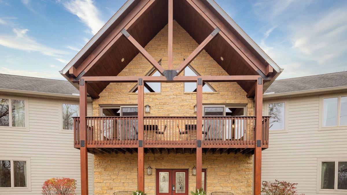 Galena House | Eagle's Nest - Make Summer Memories @ Galena's Premier 8 BR Home - Hot Tub