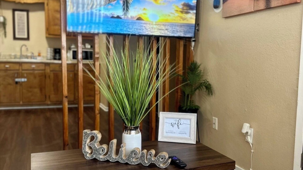 Eagle Pass Apartment | Eagle Stay 7 Condo-Eagle Pass
