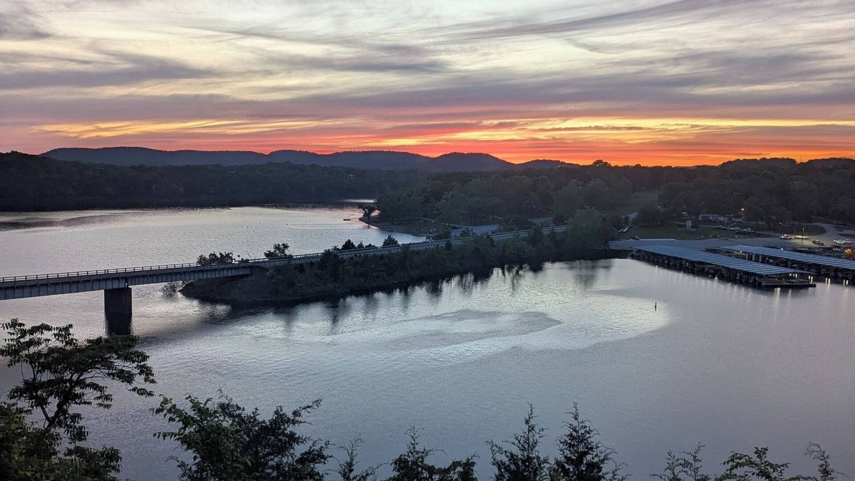 Eagle Rock House | Eagles Landing - Lake Life for up to 12 guests right on Table Rock Lake