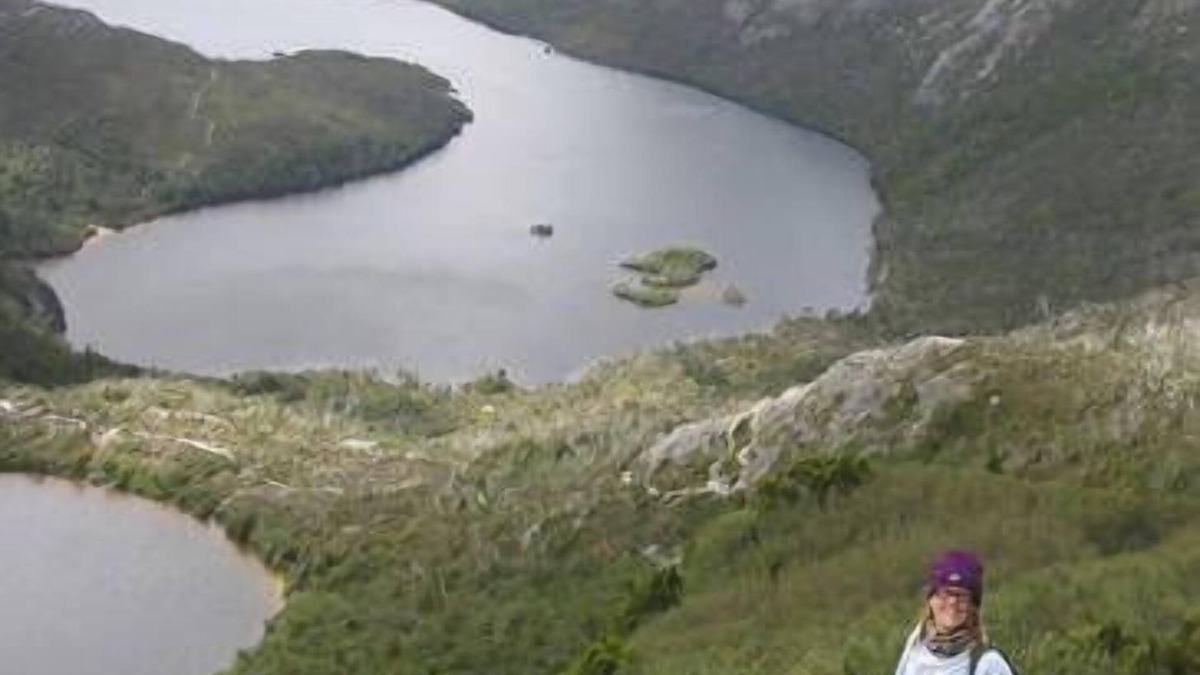 Devonport Cabin | Eagles Rise - A Cabin In The Clouds! 1 hour from Cradle Mountain
