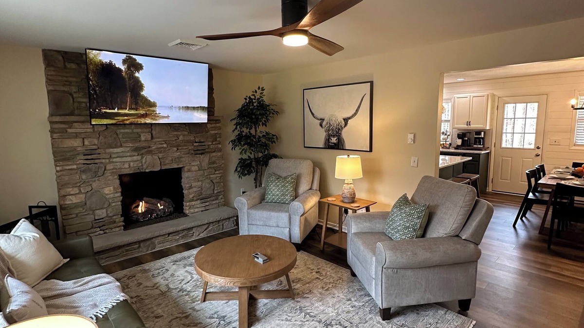 Gouldsboro House | Eagles View Retreat-Huge Game Room,4 Bdrms, HVAC,Sleeps 10 comfortably-12 max