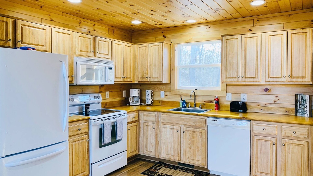 Luray Cabin | Eaglet Cabin near the Shenandoah River