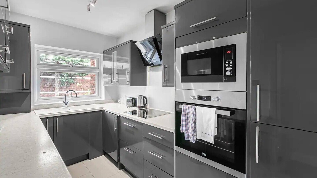 Ealing Broadway Apartment | Ealing Broadway Apartment | Pass the Keys