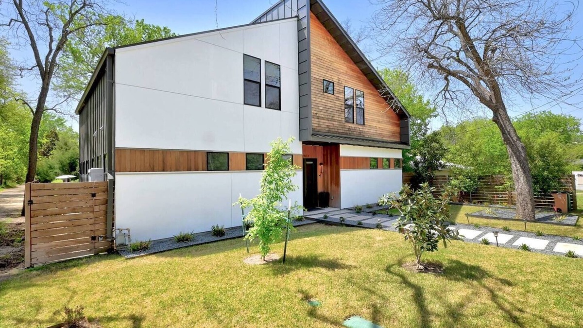 Chestnut House | East Austin Haven