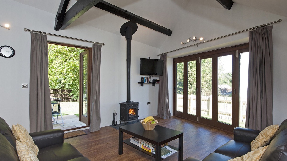 Wootton Bridge Cottage | East Barns - Fernhill Farm