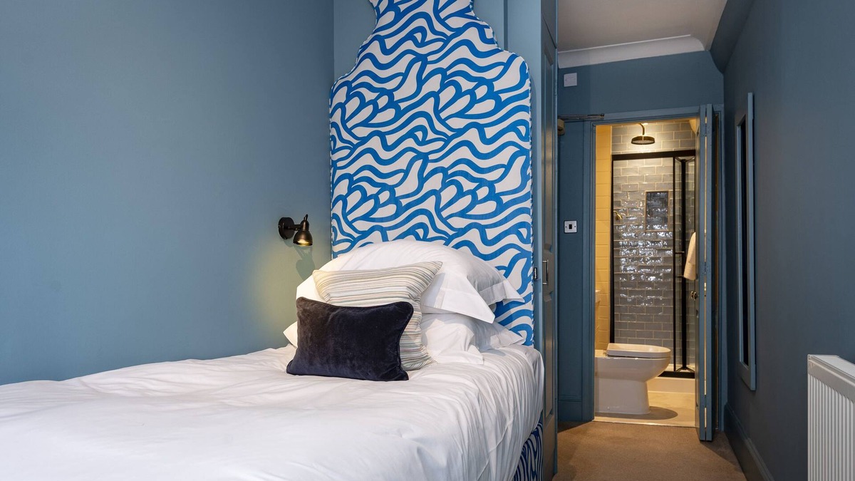 Littlehampton House | East Beach Guest House