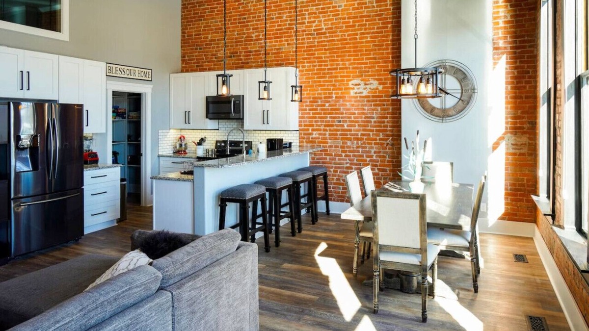 Baker City Apartment | East Empire Theatre Loft