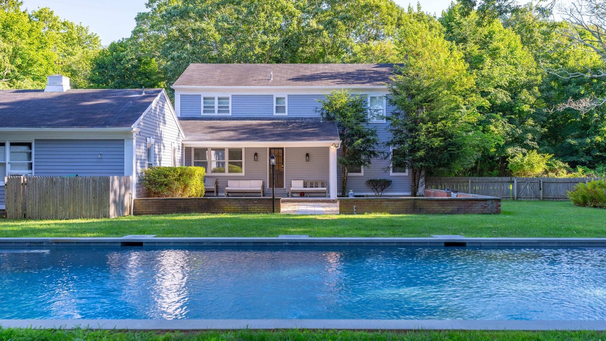 Village of East Hampton Villa | East Hampton Oasis with Pool