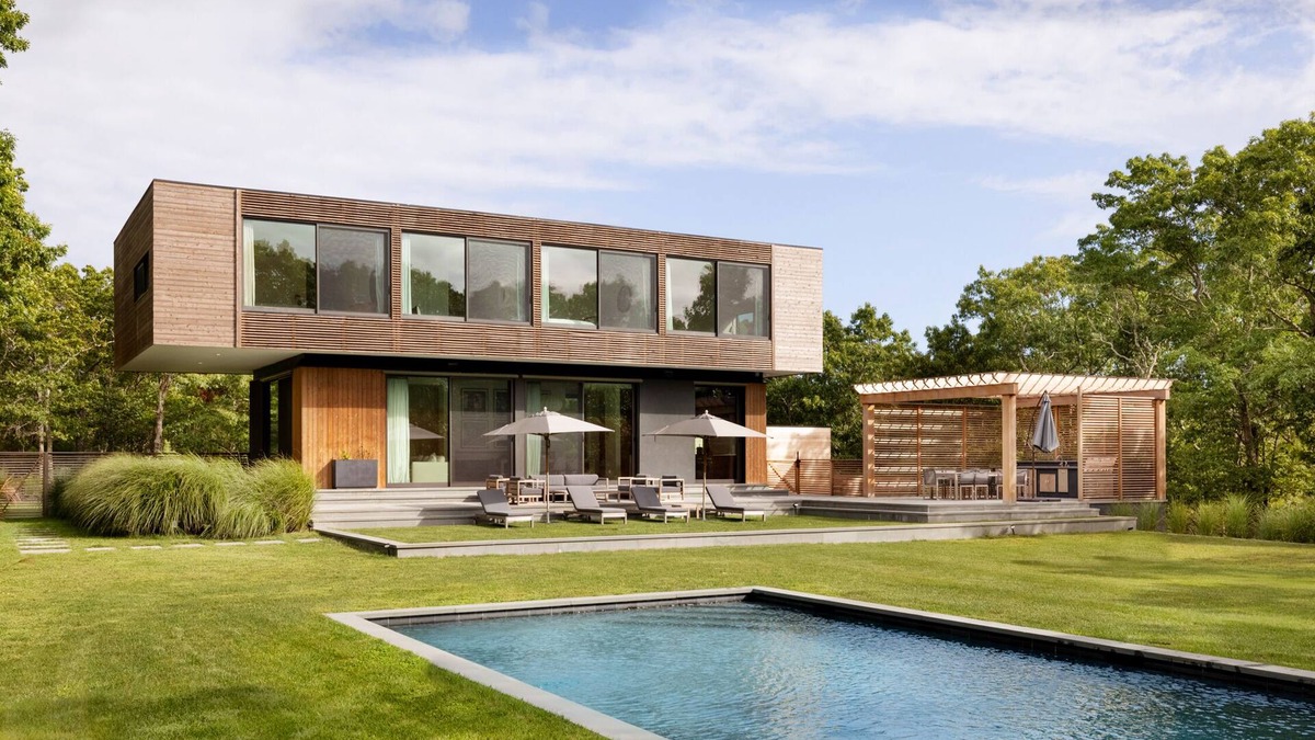 East Hampton House | East Hampton/Sag Harbor Private Modern 3 Acre Retreat