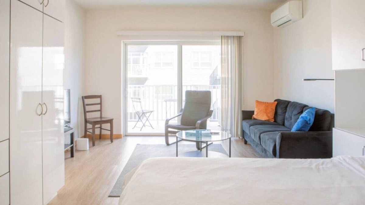 Brewers Hill Apartment | East Side Studio Apt - Near Brady St and Fiserv with Balcony