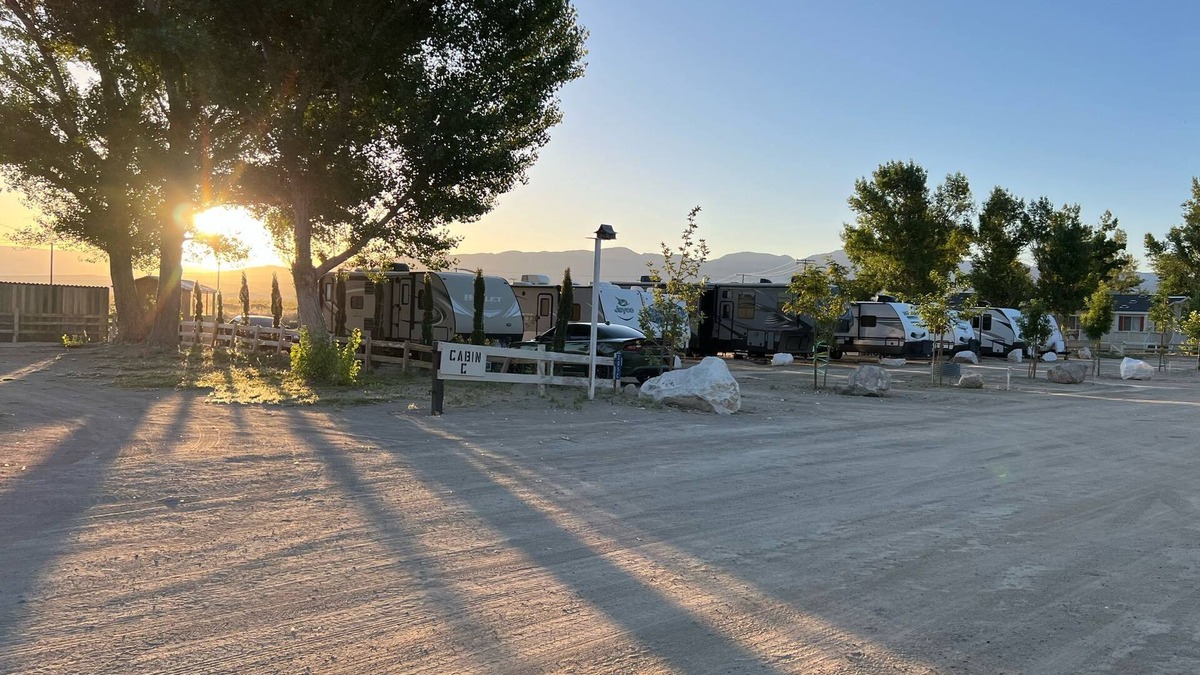 Olancha RV Rental | Eastern Sierras Olancha Lakeside RV Campsite #6