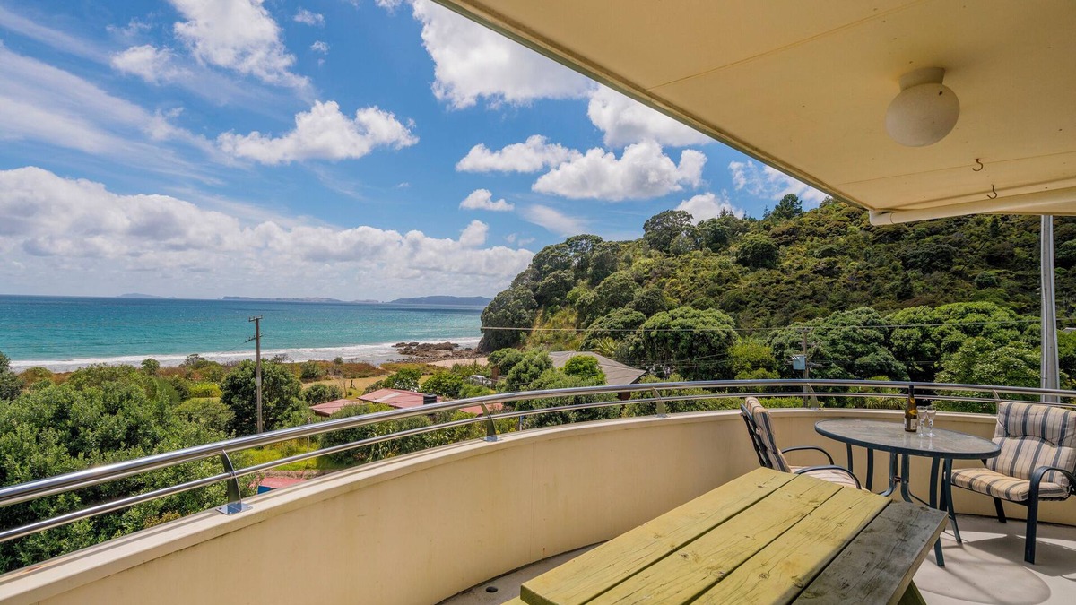 Rings Beach Cottage | Easties Manner - Rings Beach Holiday Home