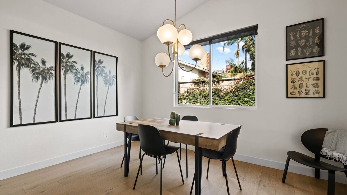 East Side Costa Mesa House | Eastside Costa Mesa Home Walking Distance to Back Bay Newport Beach