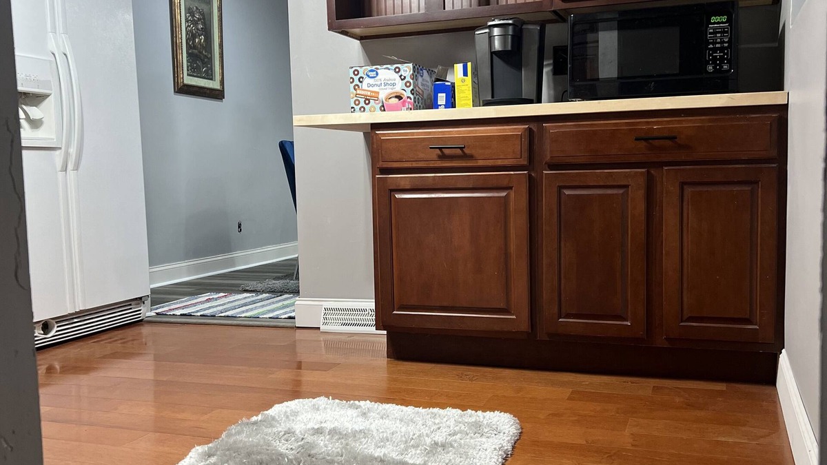 East York House | Eastwood House With Games Room & Parking