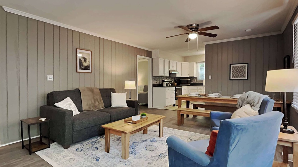 Indianapolis House | Easy Access&Close to Speedway-Capital City Delight