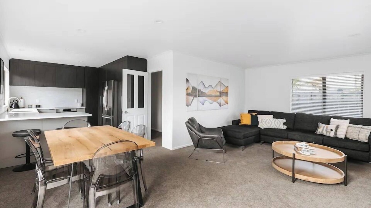 Mount Maunganui House | Easy Living ~ Mount Maunganui - Beyonder Holiday Homes