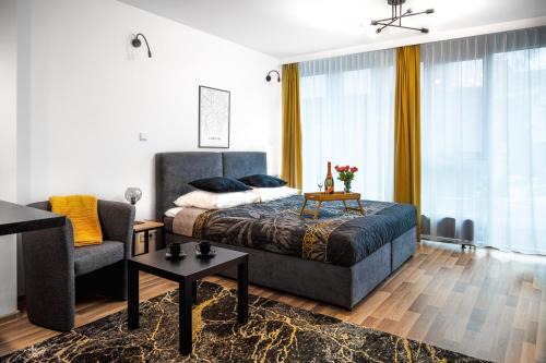 Lublin Apartment | EASY RENT Apartments - Silver 8, Basen & SPA, Centrum Free Parking 24h Check-in