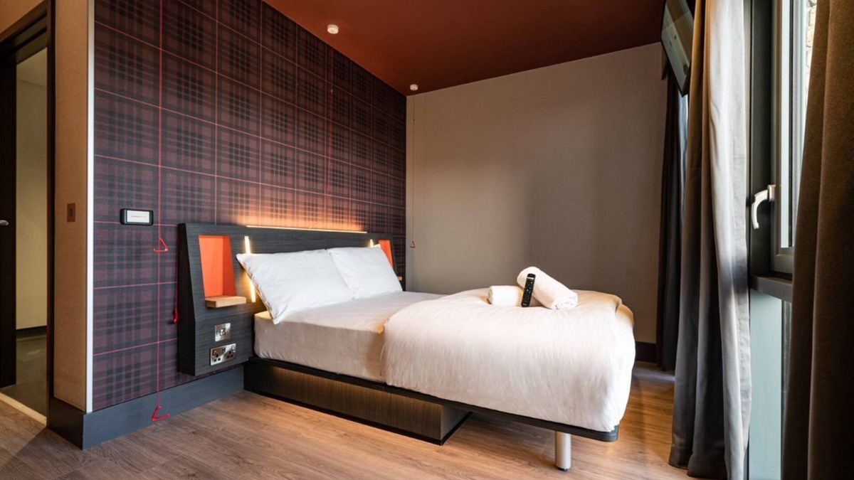 Stoneybatter Hotel | easyHotel Dublin City Centre