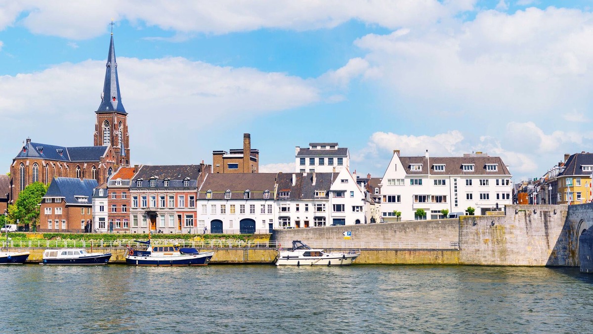 Maastricht-Centre Urban District Hotel | easyHotel Maastricht City Centre