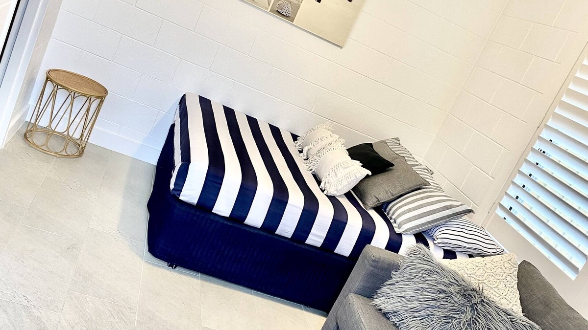 Loch Sport Apartment | EchidnaBlue