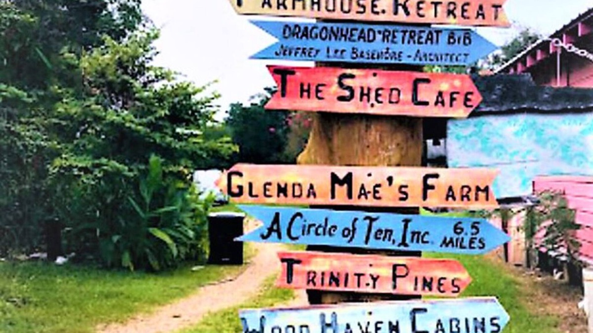 Edom House | Eclectic Edom: The Homestead