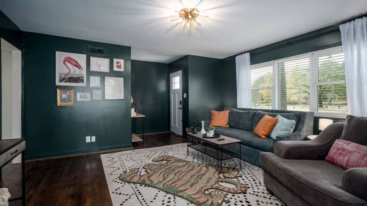 Crestwood South House | Eclectic Getaway Minutes from Downtown