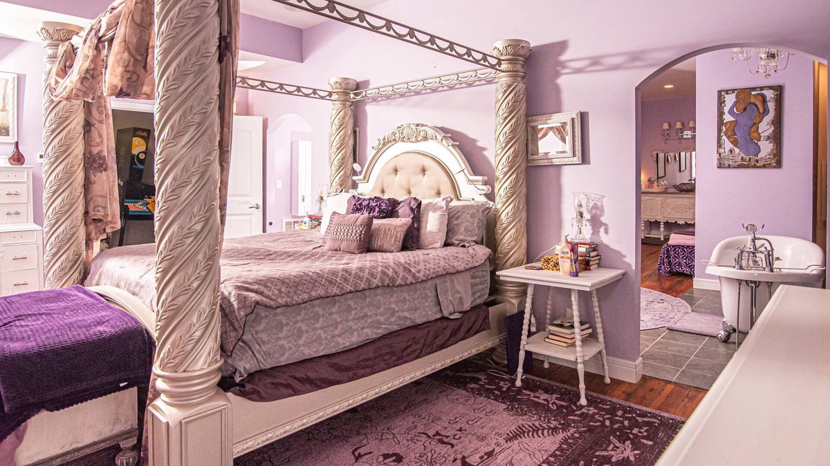 Sedalia Apartment | Eclectic Loft atop Art Studio in the heart of Scott Joplin Land!