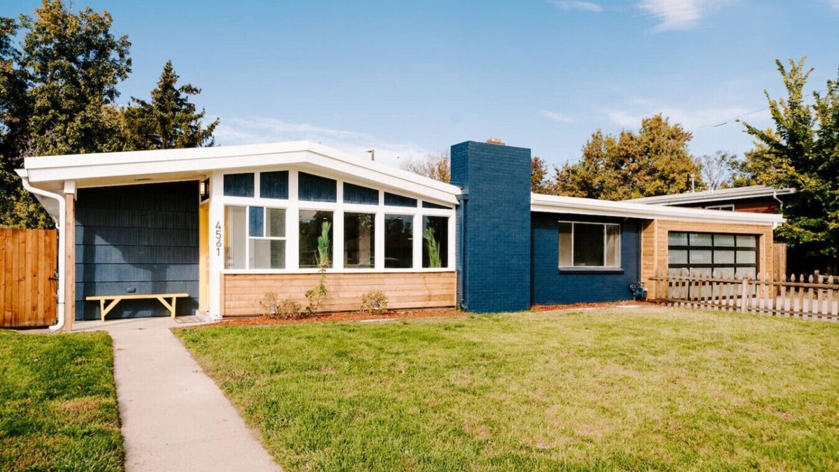 Barths House | Eclectic Mid-Mod Retreat 15 min to DT Denver