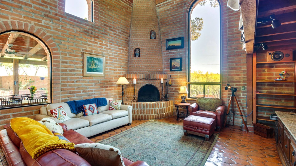 Tucson House | Eclectic Tucson Home 2 Mi to Saguaro National Park