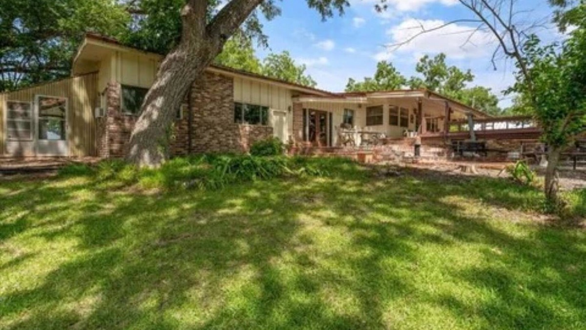 Dennis House | ECLIPSE TOTALITY ! Just listed. Quiet, creekside house on 3 acres!