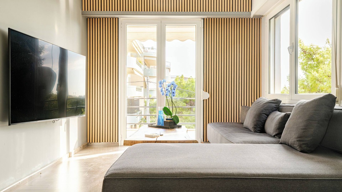 Vouliagmeni Apartment | Eclipse Vouliagmeni Center