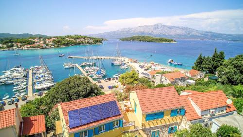 Lumbarda Apartment | ECO Aparthotel The Dreamers's Club