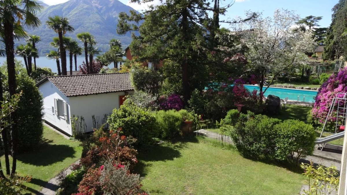 Minusio House | Eco-house C garden pool and magnificent lake view