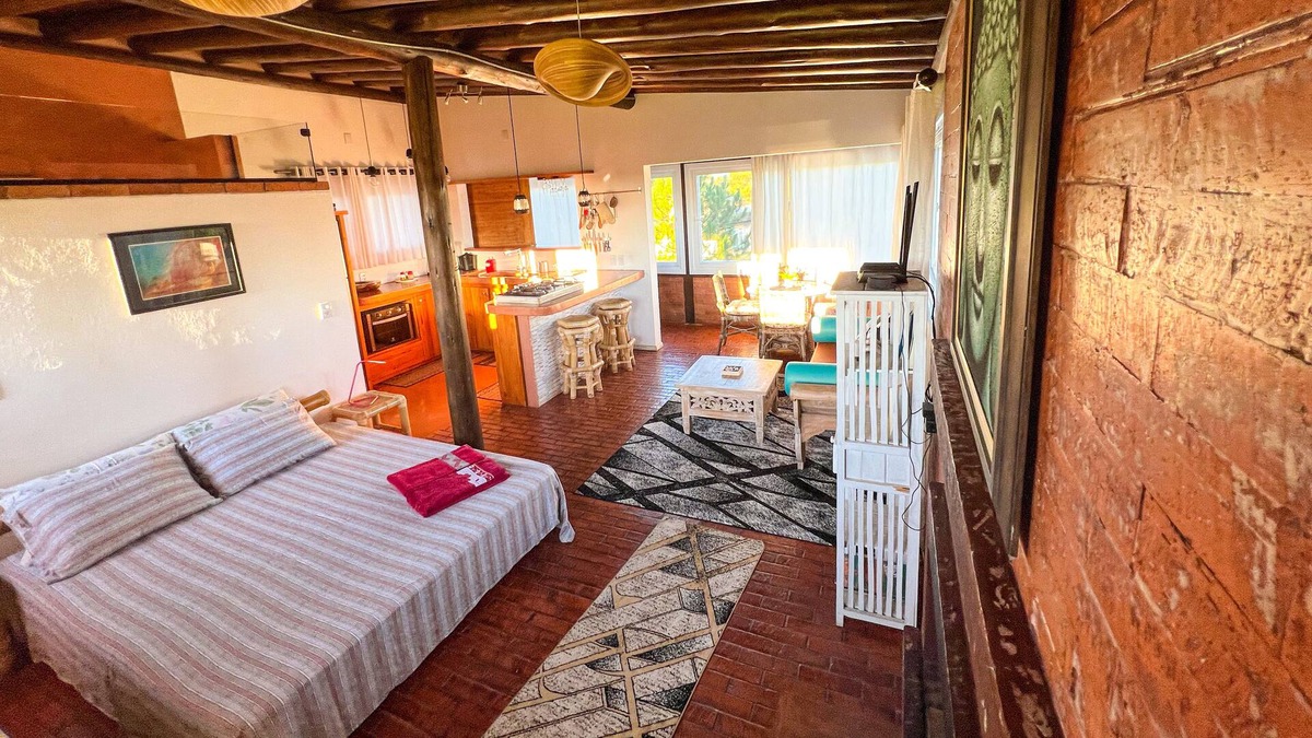 Barra de Ibiraquera Apartment | Eco Loft with grass roof ♥- Stupa Ecovila
