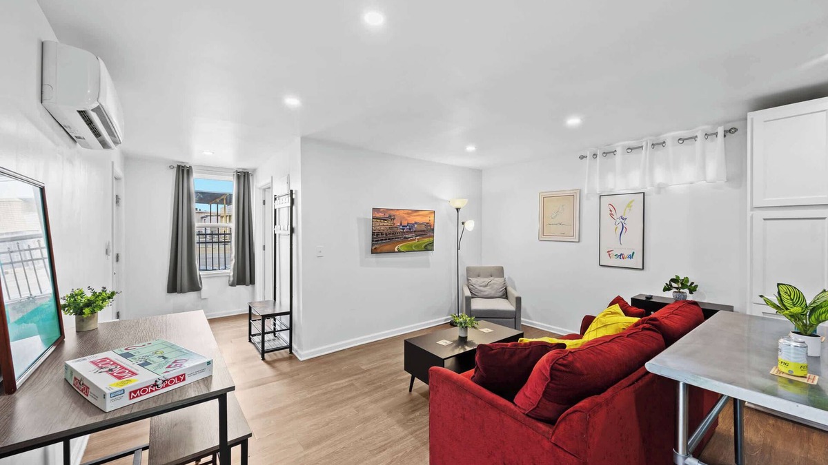 Phoenix Hill Apartment | Eco & Work-Friendly Stay Near NuLu & Downtown | #1