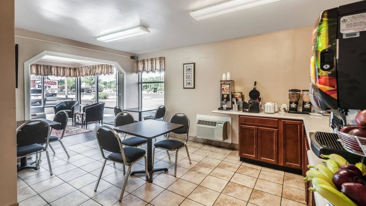 Easton Hotel | Econo Lodge Easton Route 50