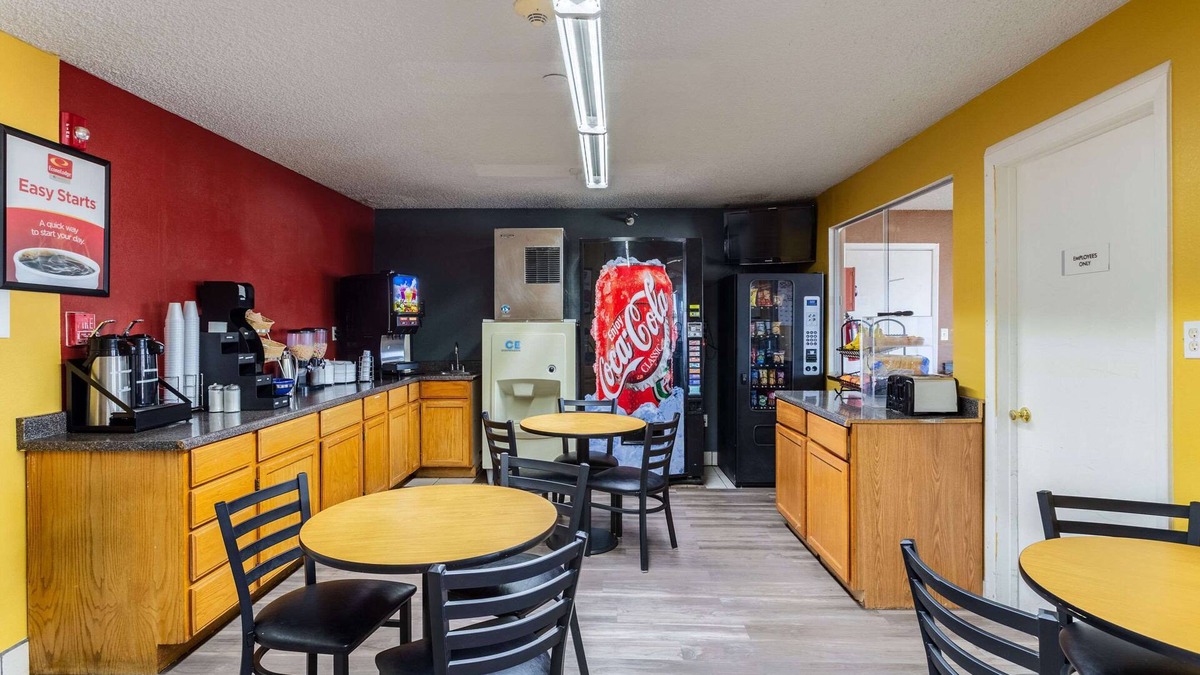 Allison Hotel | Econo Lodge Gallup West