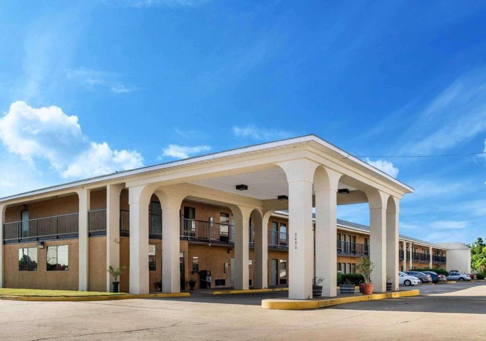 Greenville Cabin | Econo Lodge Greenville