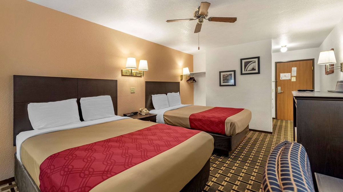La Junta Hotel | Econo Lodge La Junta