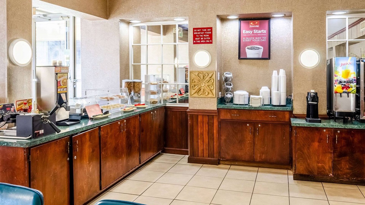 Martinsville Hotel | Econo Lodge Martinsville