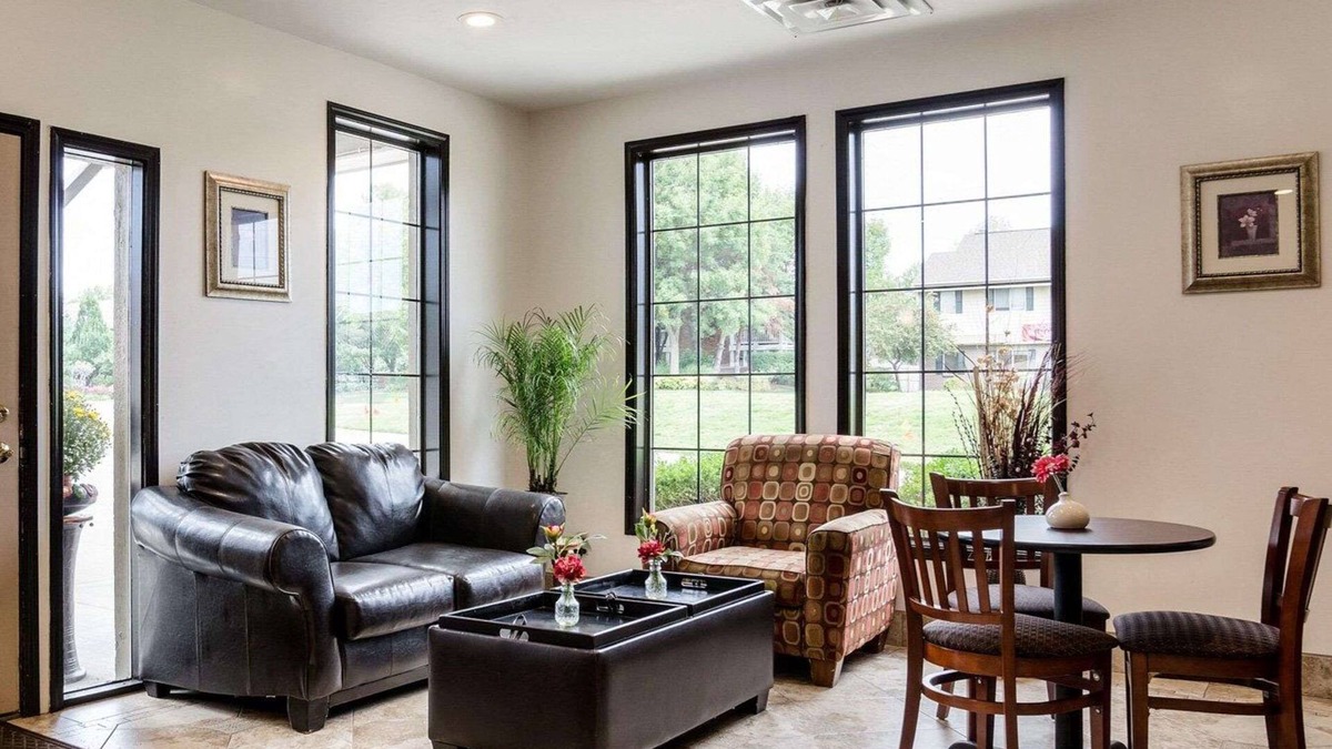 Sunset Hills Hotel | Econo Lodge University