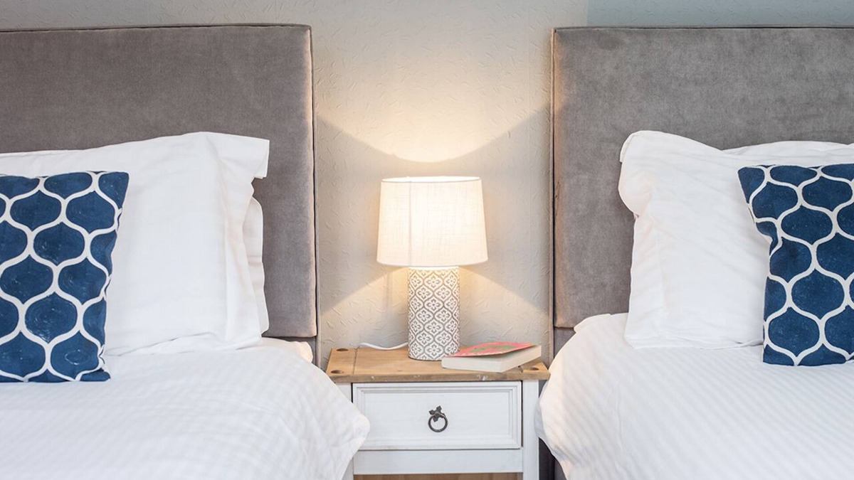 Taunton Hotel | Economy Twin Ensuite at Royal Ashton Town House