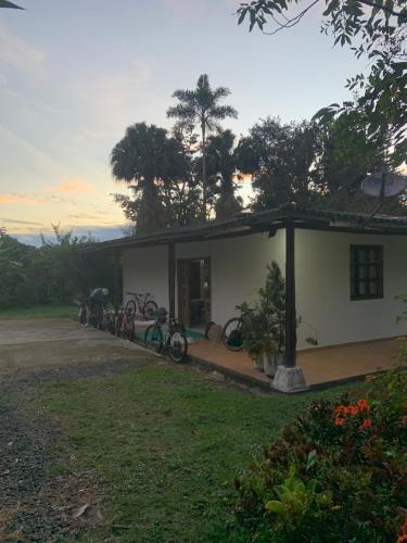 Dagua House | ecopolis hospedaje casa grande en El Queremal