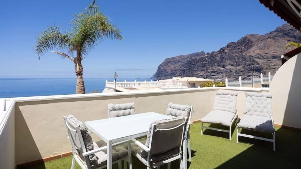 Los Gigantes Apartment | Eden Rentals Hermosas Vistas al Mar