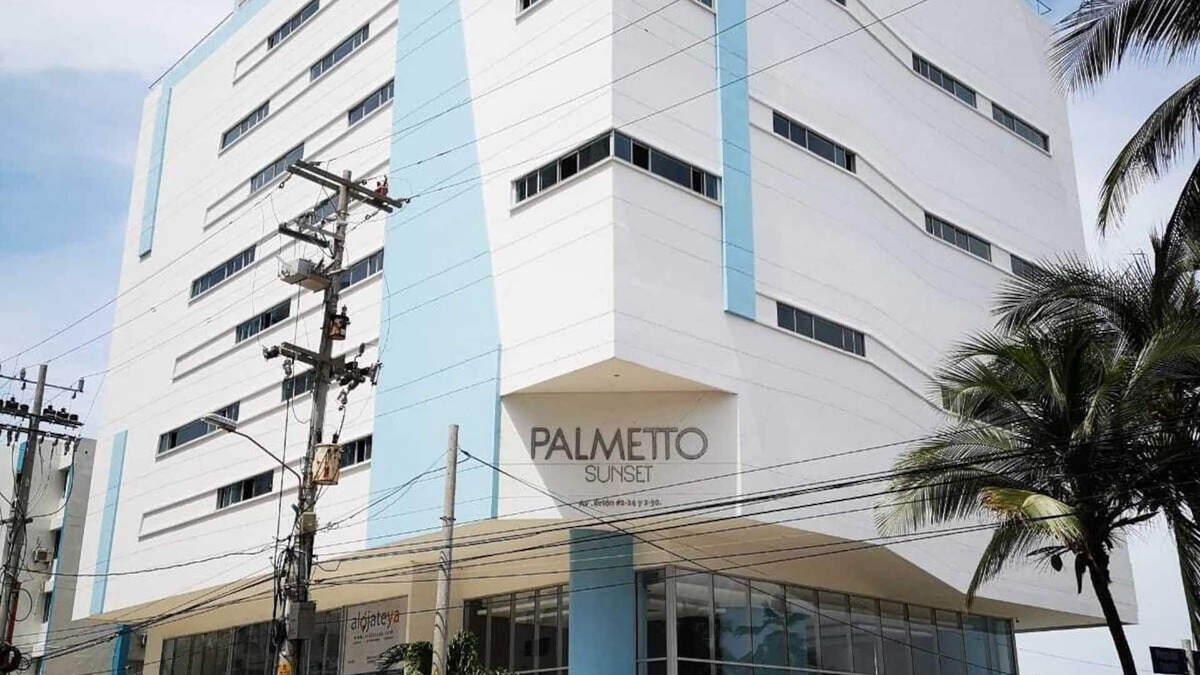 El Laguito Apartment | Ed. Palmetto Sunset Apt 15-05