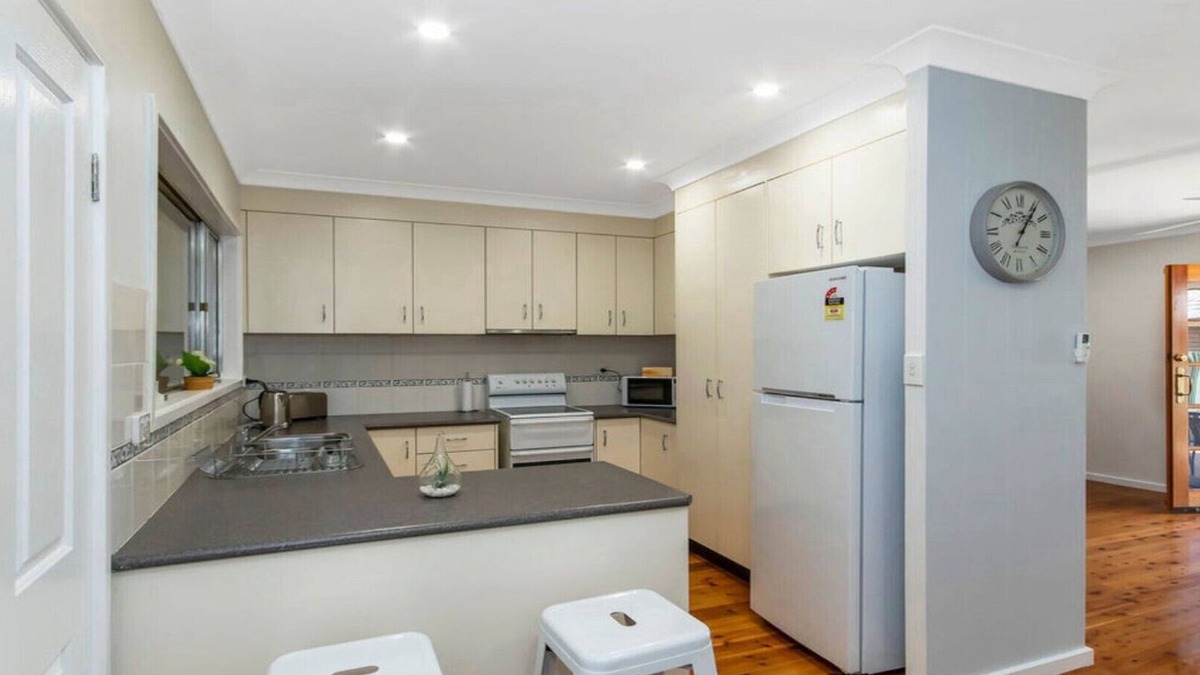 Ettalong Beach House | EDENDALE FAMILY FUN @ ETTALONG BEACH