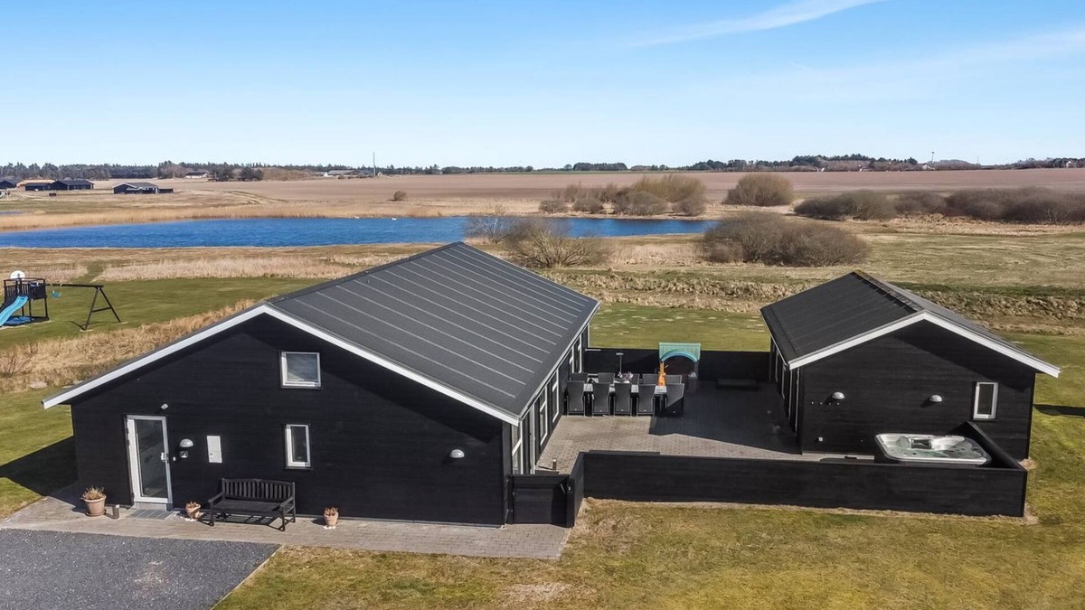 Grønhøj House | "Edgar" - 1.5km from the sea by Interhome