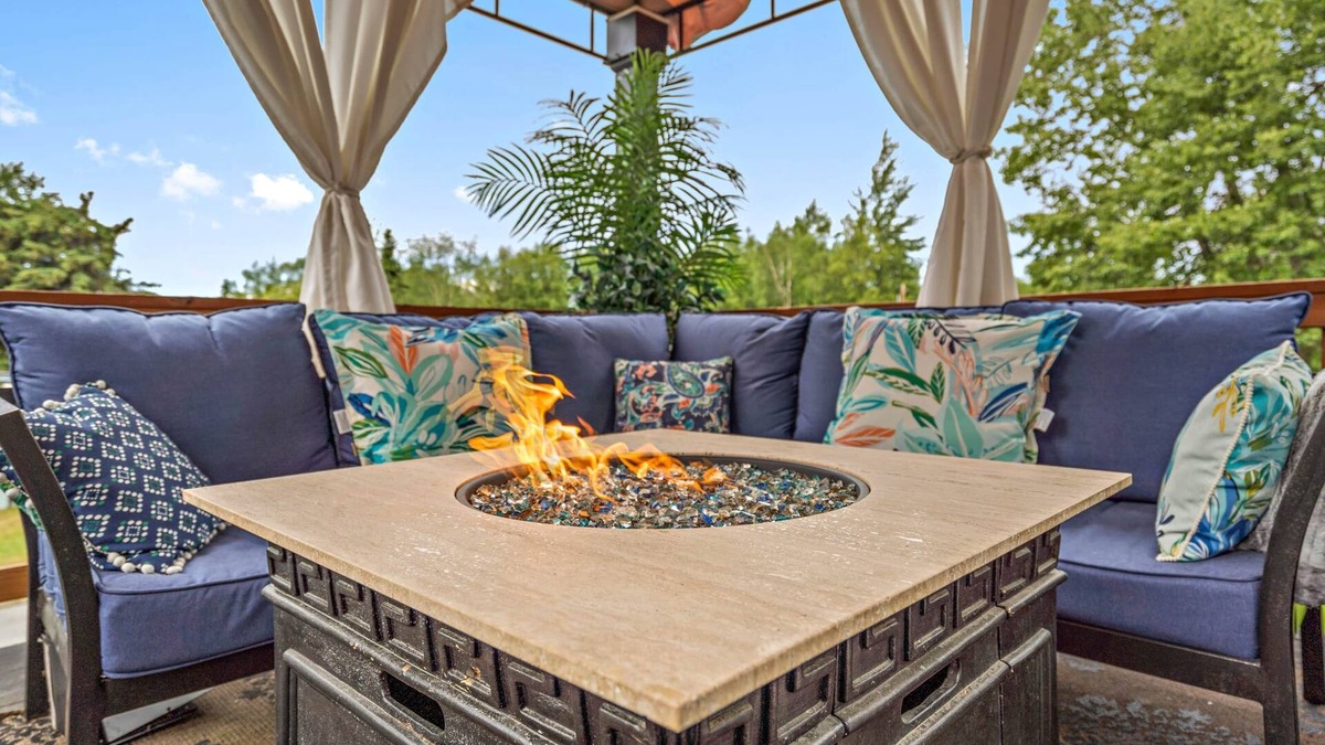 Old Seward - Oceanview House | Edge of the inlet in Anchorage