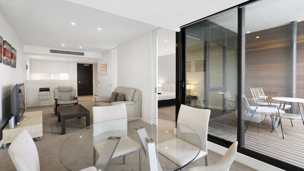 Geelong Apartment | Edgewater 207