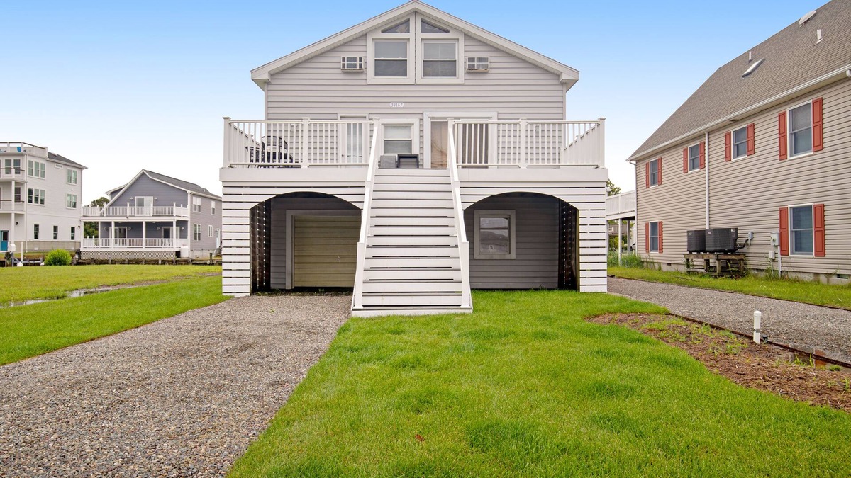 Edgewater Acres House | Edgewater Acres waterfront home with dock, bay access, & outdoor dining